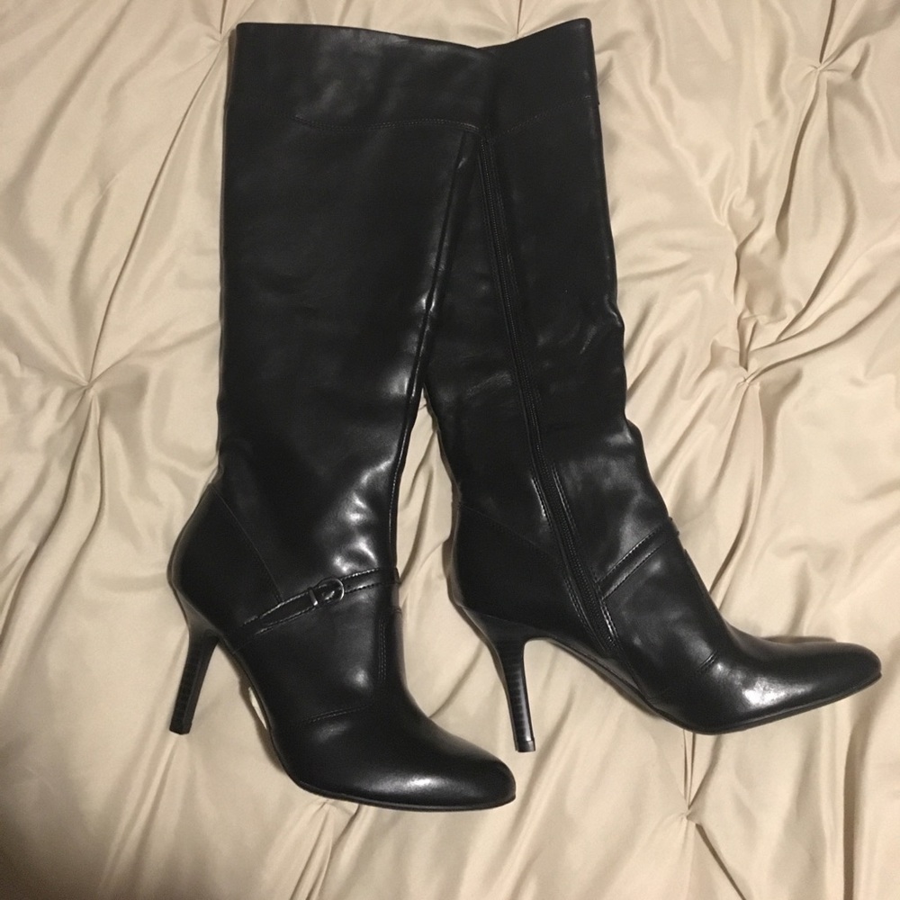 Black Boots
